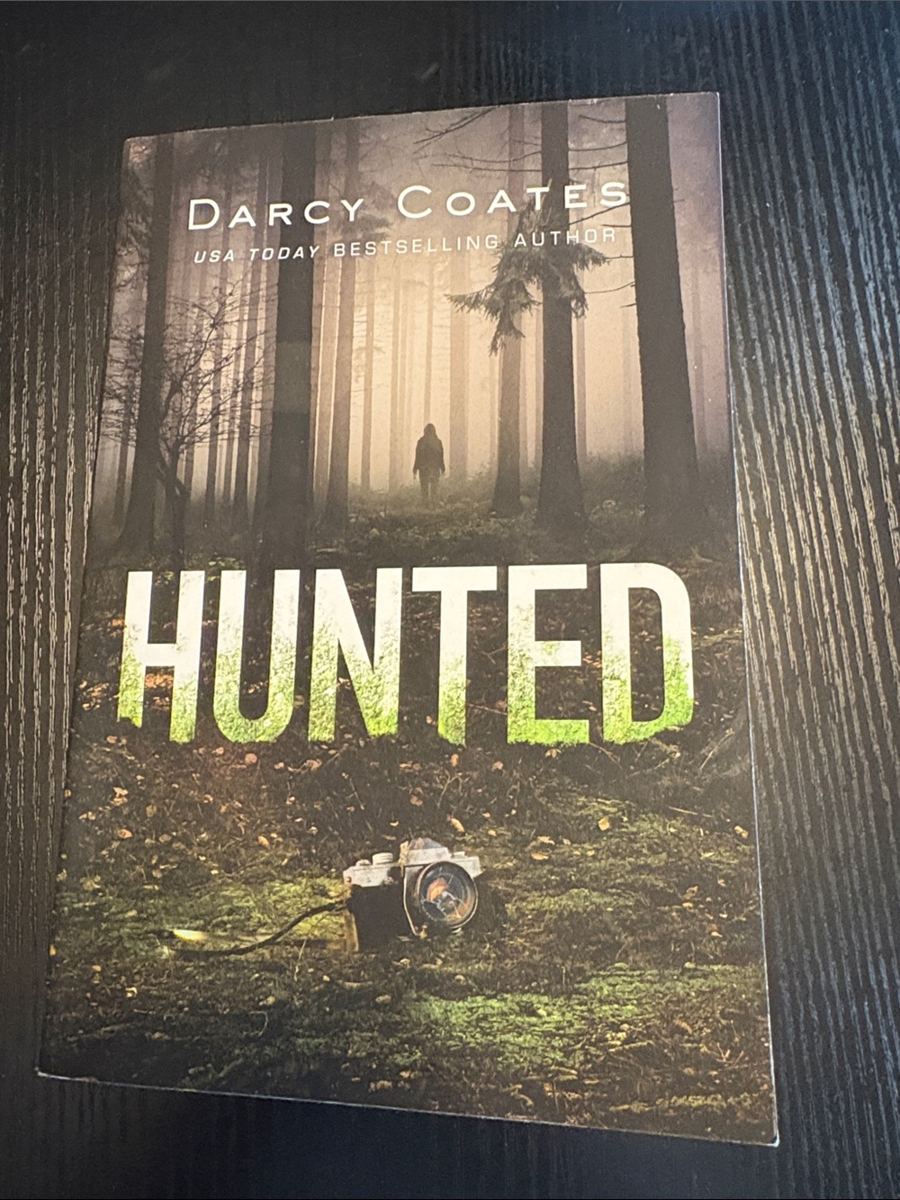Hunted by Darcy Coates - Picture 2 of 8